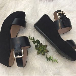 Black wedge heels